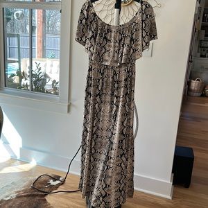 Off- shoulder maxi dress. Snake print. Size large
